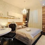 Silver & Gold Luxury Pensjonat 4*
