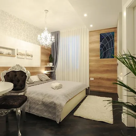 بيت ضيافة Silver & Gold Luxury زادار