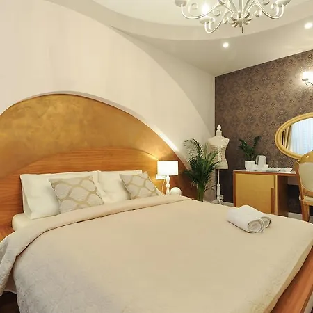 بيت ضيافة Silver & Gold Luxury