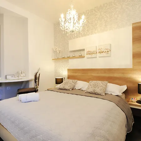 Silver & Gold Luxury 4* Zára