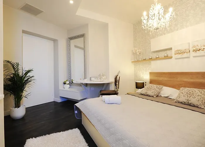 Silver & Gold Luxury Zadar