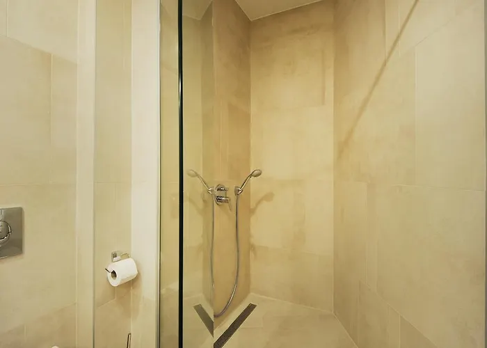 Silver & Gold Luxury Gasthuis 4*