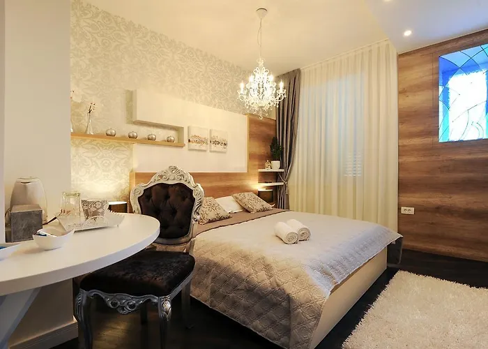 Silver & Gold Luxury Gasthuis