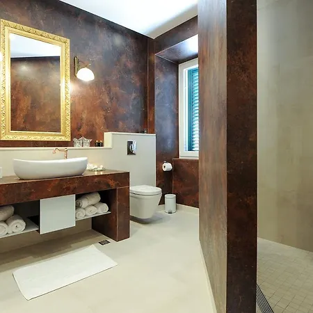 Silver & Gold Luxury