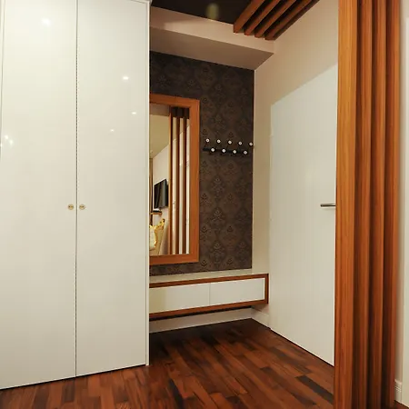 Silver & Gold Luxury 4*