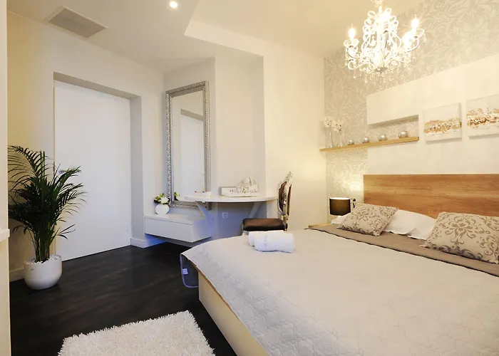 Silver & Gold Luxury Гостевой дом Задар