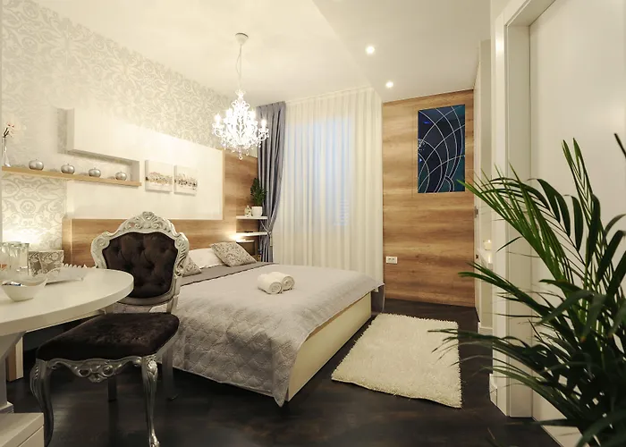 Silver & Gold Luxury 4* Задар