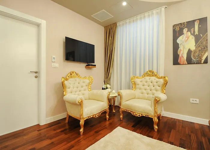 Silver & Gold Luxury